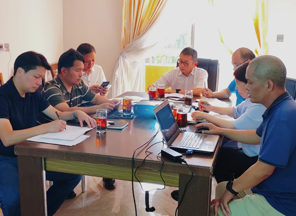 专题聚会现场 - 副本.jpg