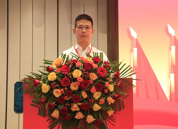 3集团公司总司理祝建明在会上致辞.JPG
